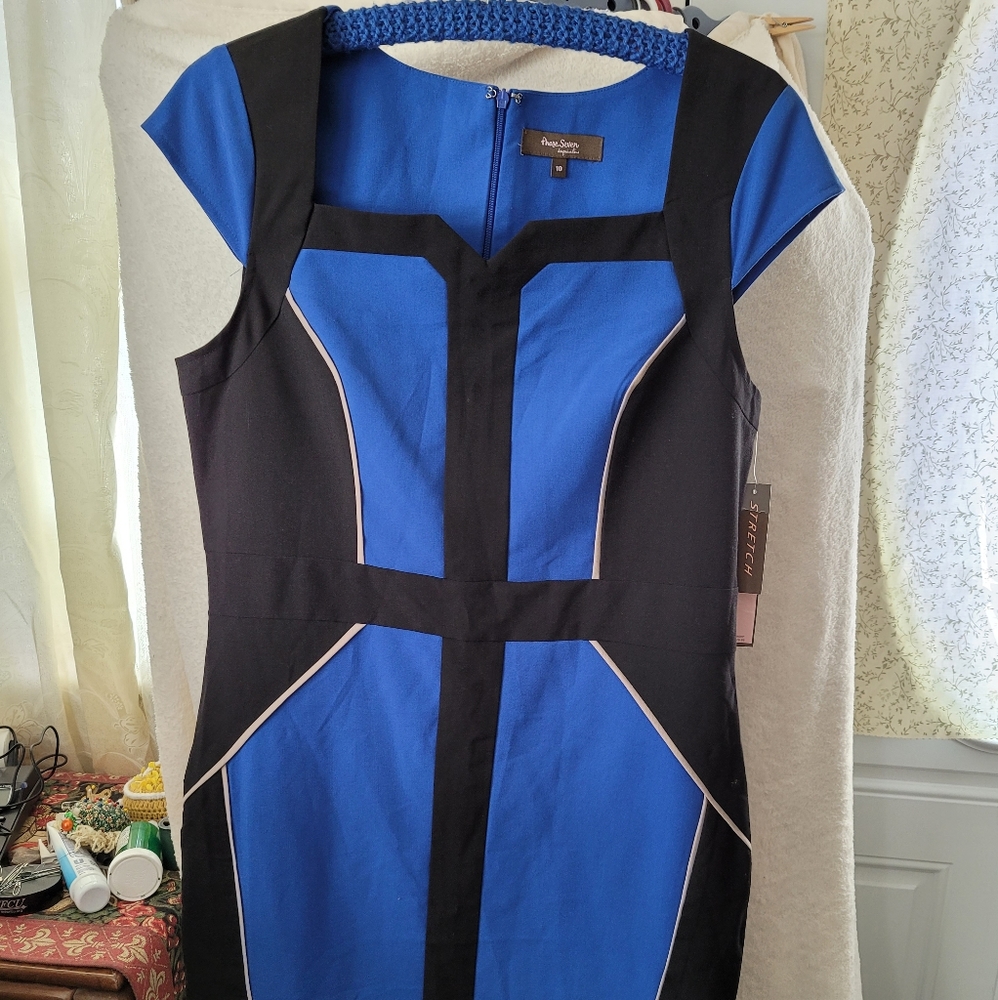 (780) Phase Seven Dress,Stretch,Light Royal/Beige/Black, Size 10